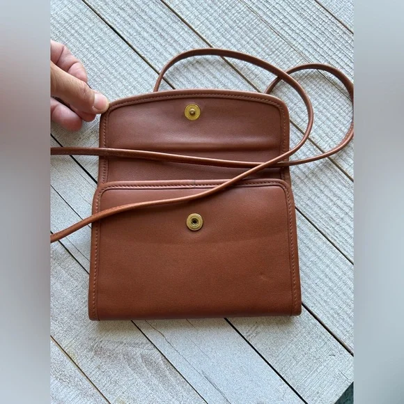 Vintage Coach Envelpoe Swing Wallet #4843 - Picture 9 of 15